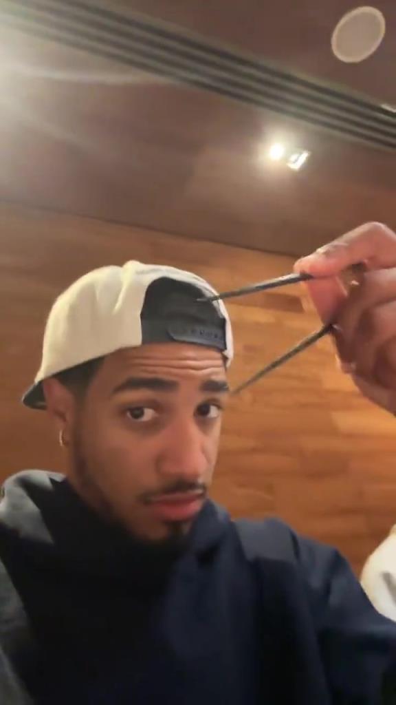 歸化歸化哈利伯頓這筷子拿的還挺標(biāo)準(zhǔn)?。?！