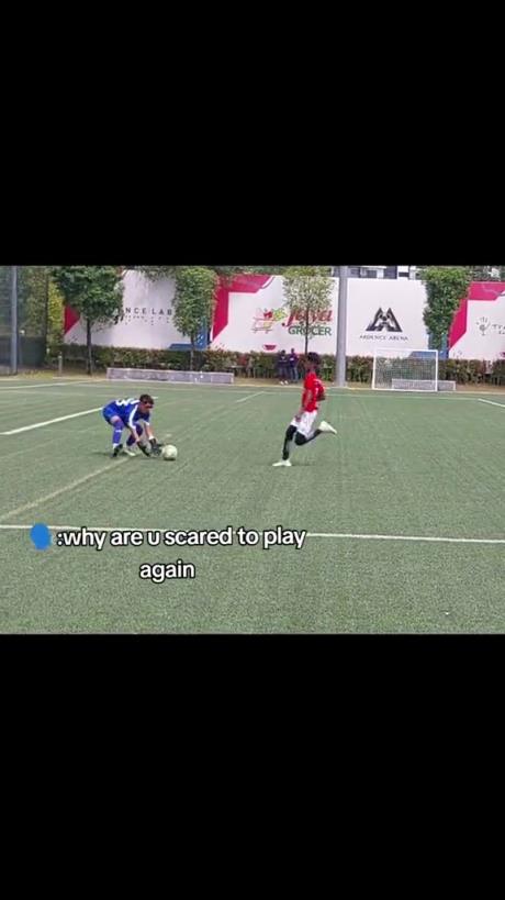 惡劣！這孩子可以終身禁止踢足球了